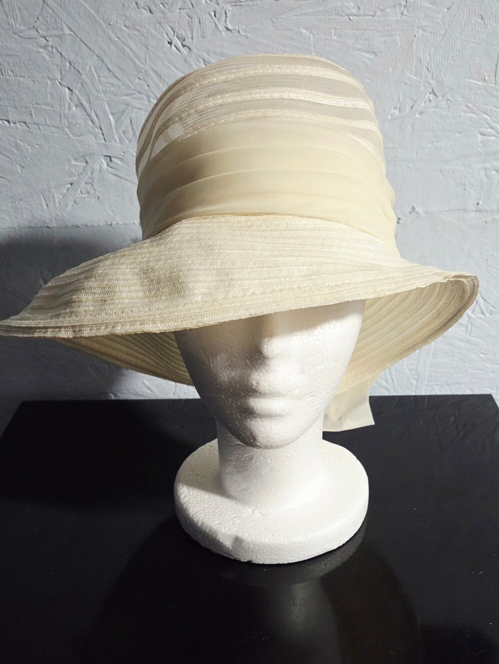 Vintage 60s Ivory Cloche Down-Brim Hat W/ Organza Band & Back Bow
